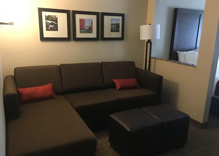 Comfort Suites Fishkill Near Interstate 84